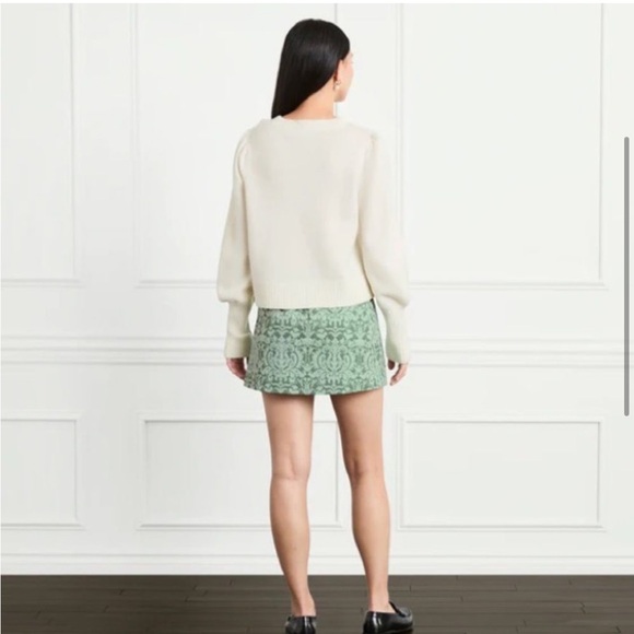Sylvie Cropped Sweater - Picture 3 of 10